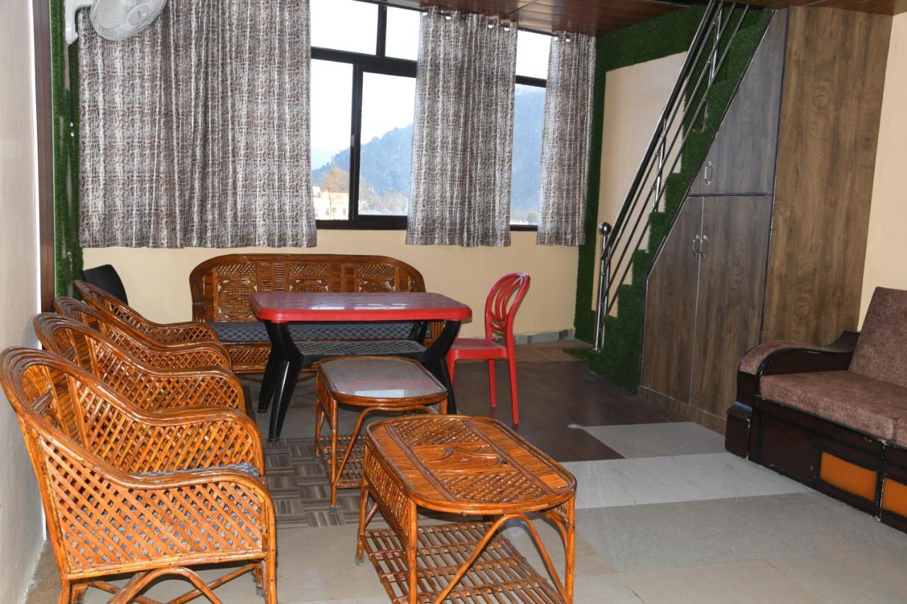 Hotel Mountain View And Rooftop Restaurant Pithoragarh Екстер'єр фото