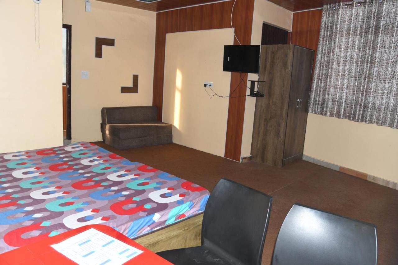 Hotel Mountain View And Rooftop Restaurant Pithoragarh Екстер'єр фото